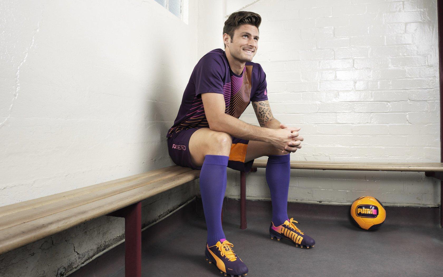 纳达尔强势回归红土赛场，法网前景引热议