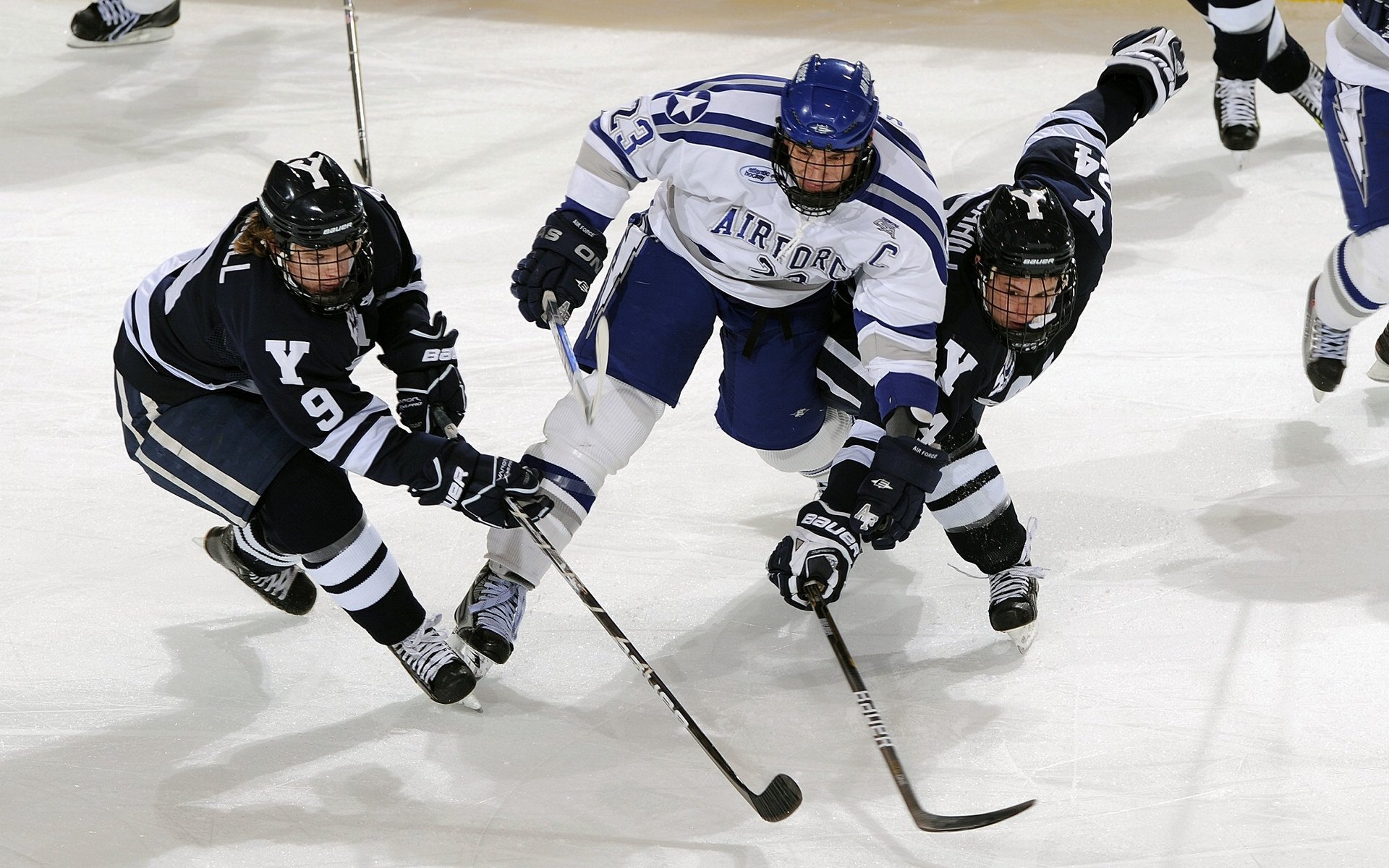 阿尔卡拉斯逆转夺冠 美网见证新王诞生